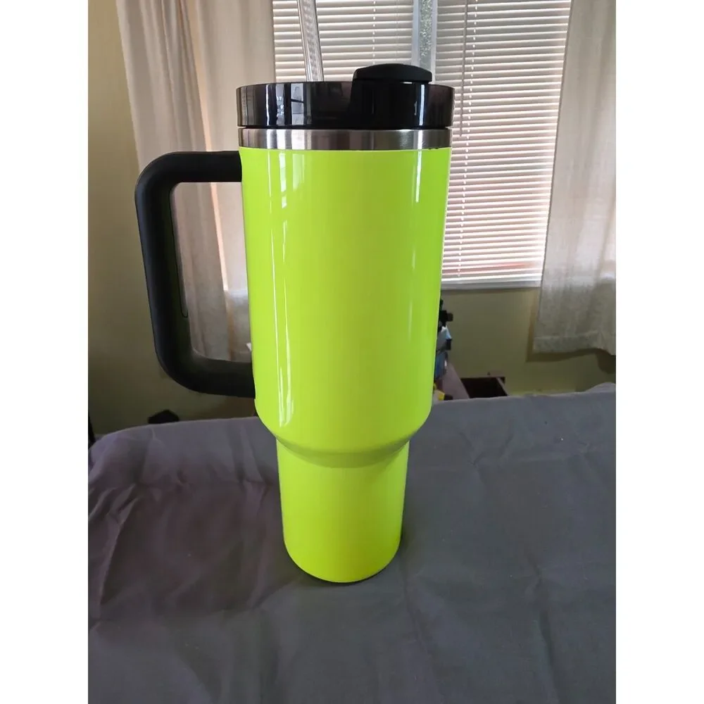 Stanley Tumbler 40oz Flowstate Quencher H2.0Travel Neon Yellow Limited Edition - Picture 3 of 8